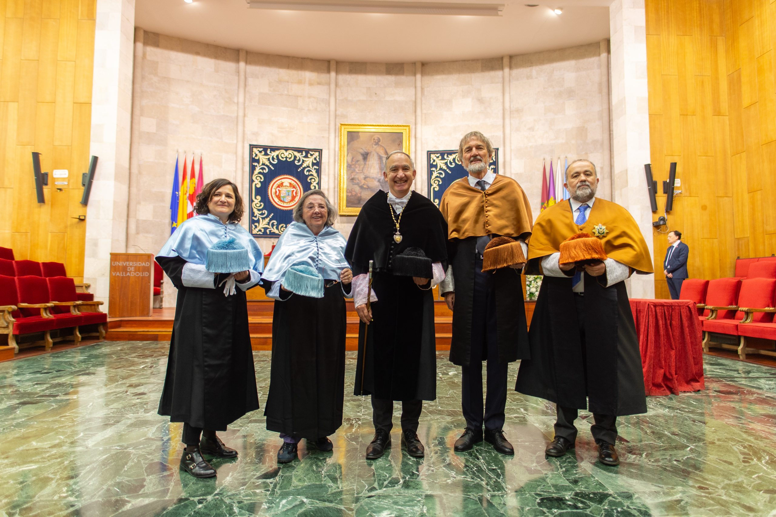 El rector, junto a Hans Pretzsch, Carmen Sarmiento, Felipe Bravo y Dunia Etura